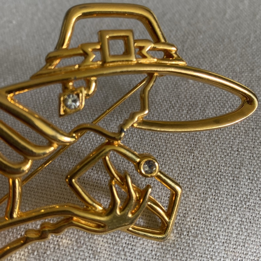 Vintage JJ Signed Lady with Hat & Purse Brooch